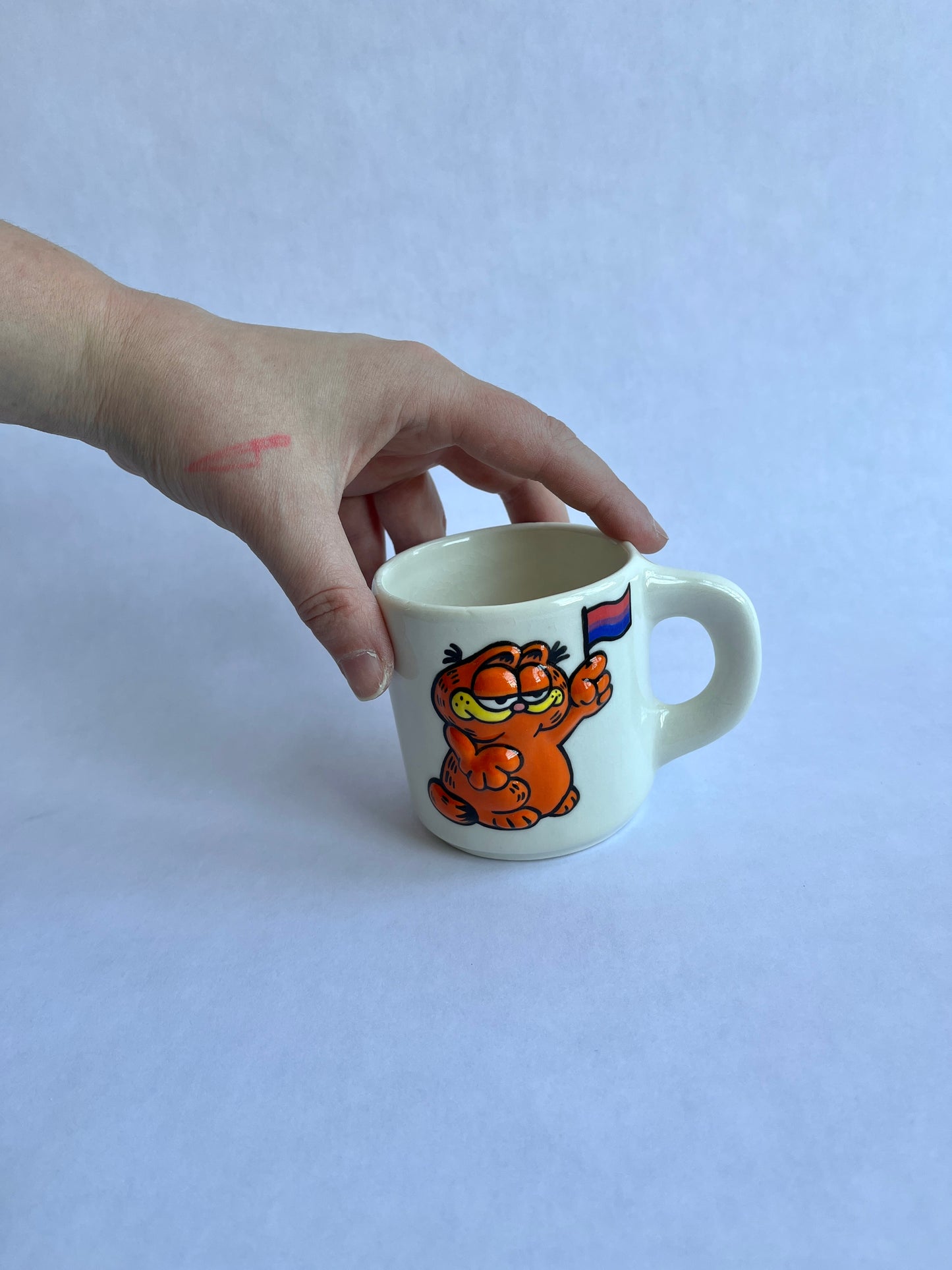 Bootleg Garf mug: Bisexual Flag
