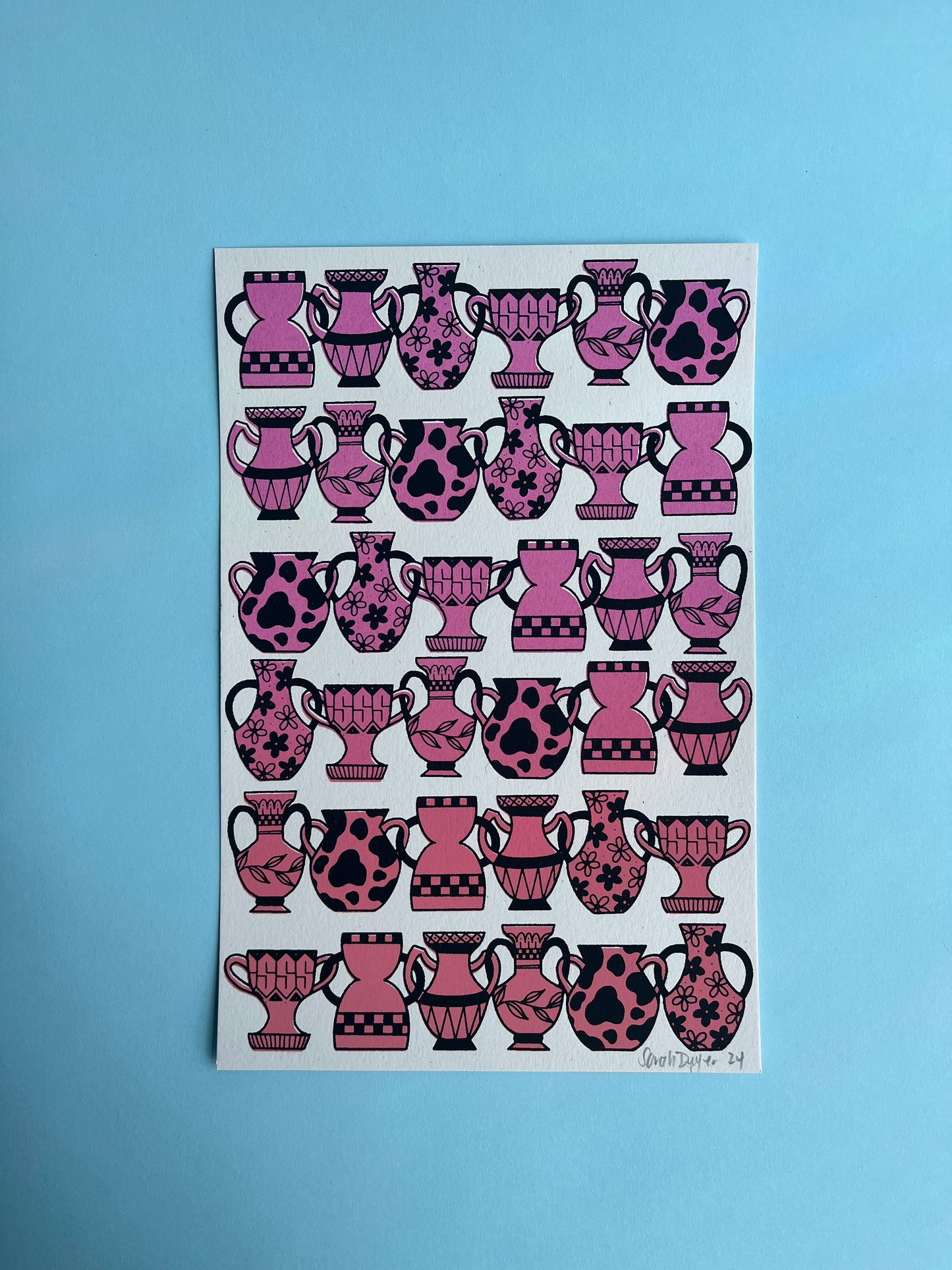 Pot Chain Print (Shades of Pink)
