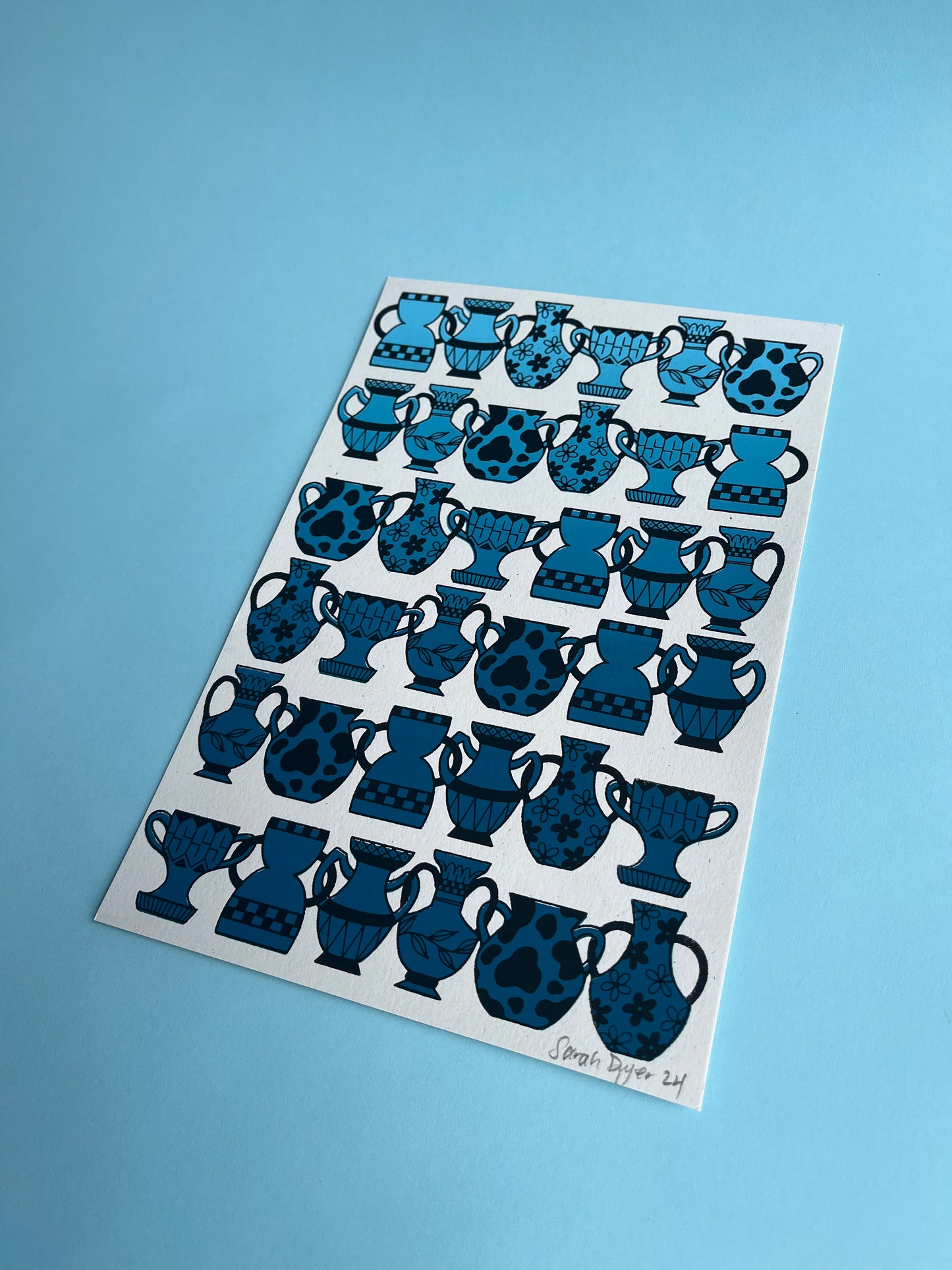 Pot Chain Print (Shades of Blue)