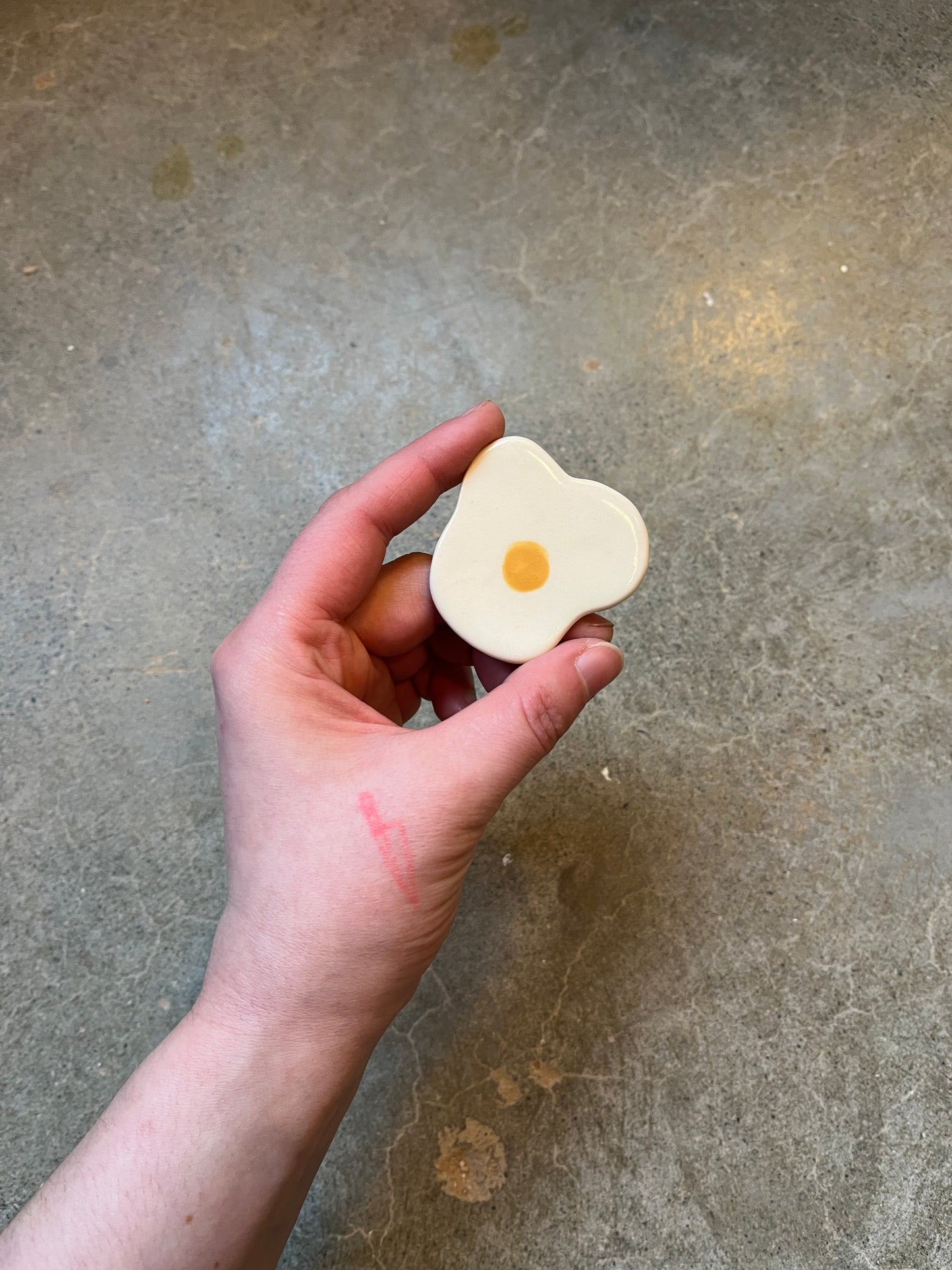 Egg Magnet