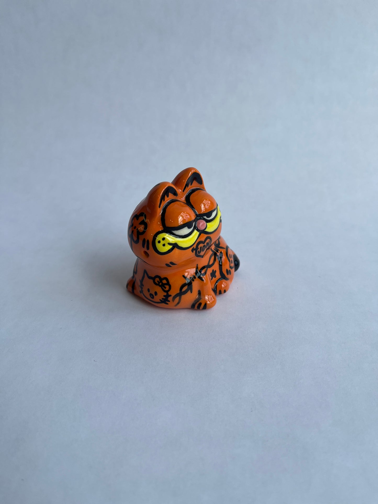 Tattoo Bootleg Garf Pipe (Eat The Rich) -RTS