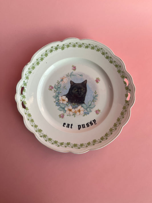 Thrifted Gold: Eat Pussy plate