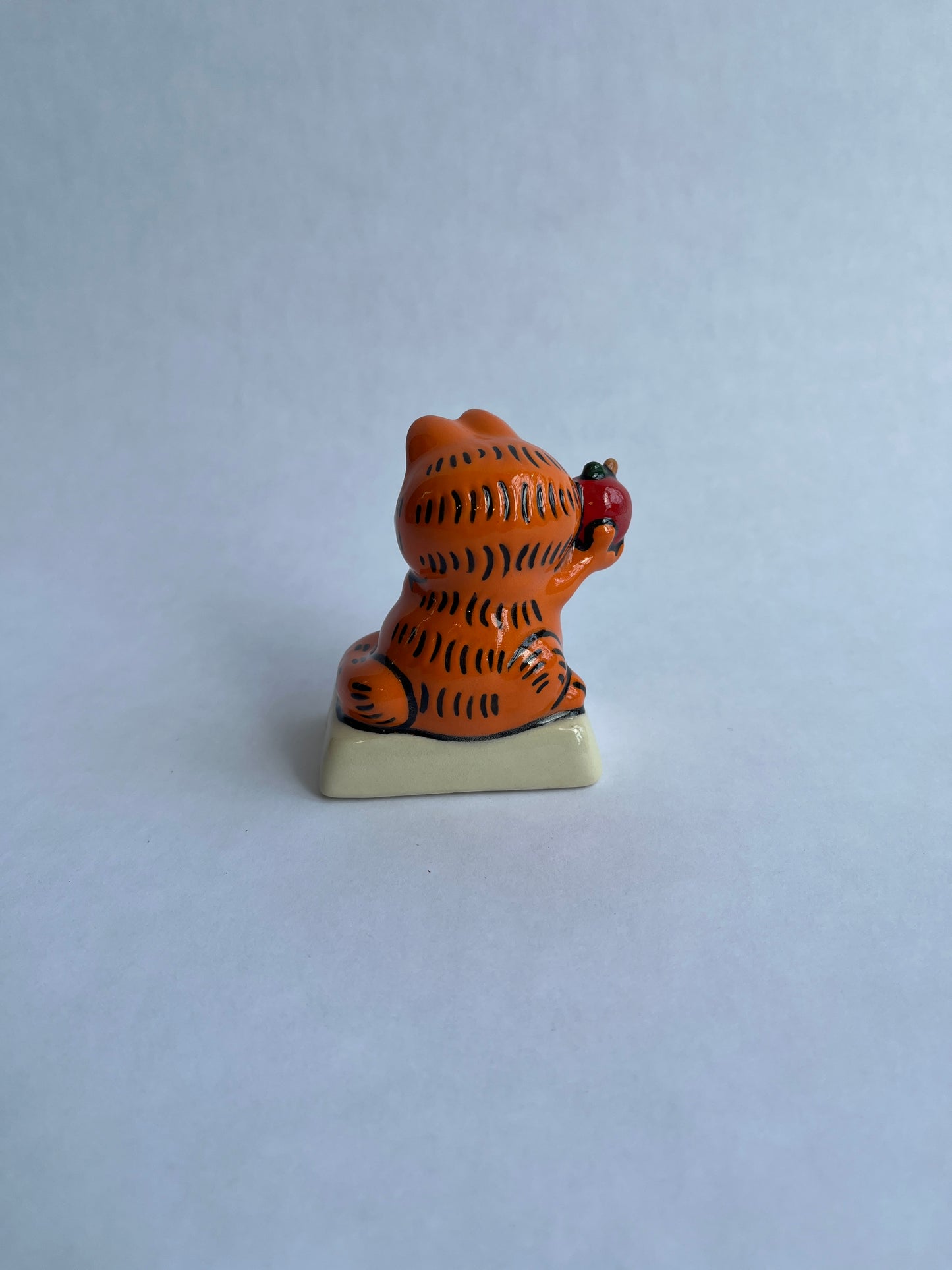 Bootleg Garf Pipe (Eat the Rich Apple) -RTS