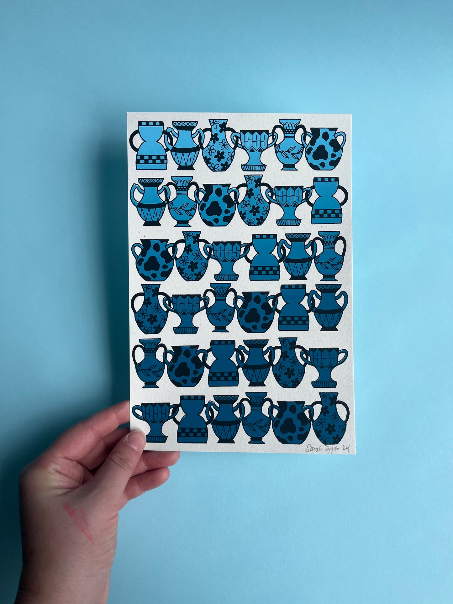 Pot Chain Print (Shades of Blue)