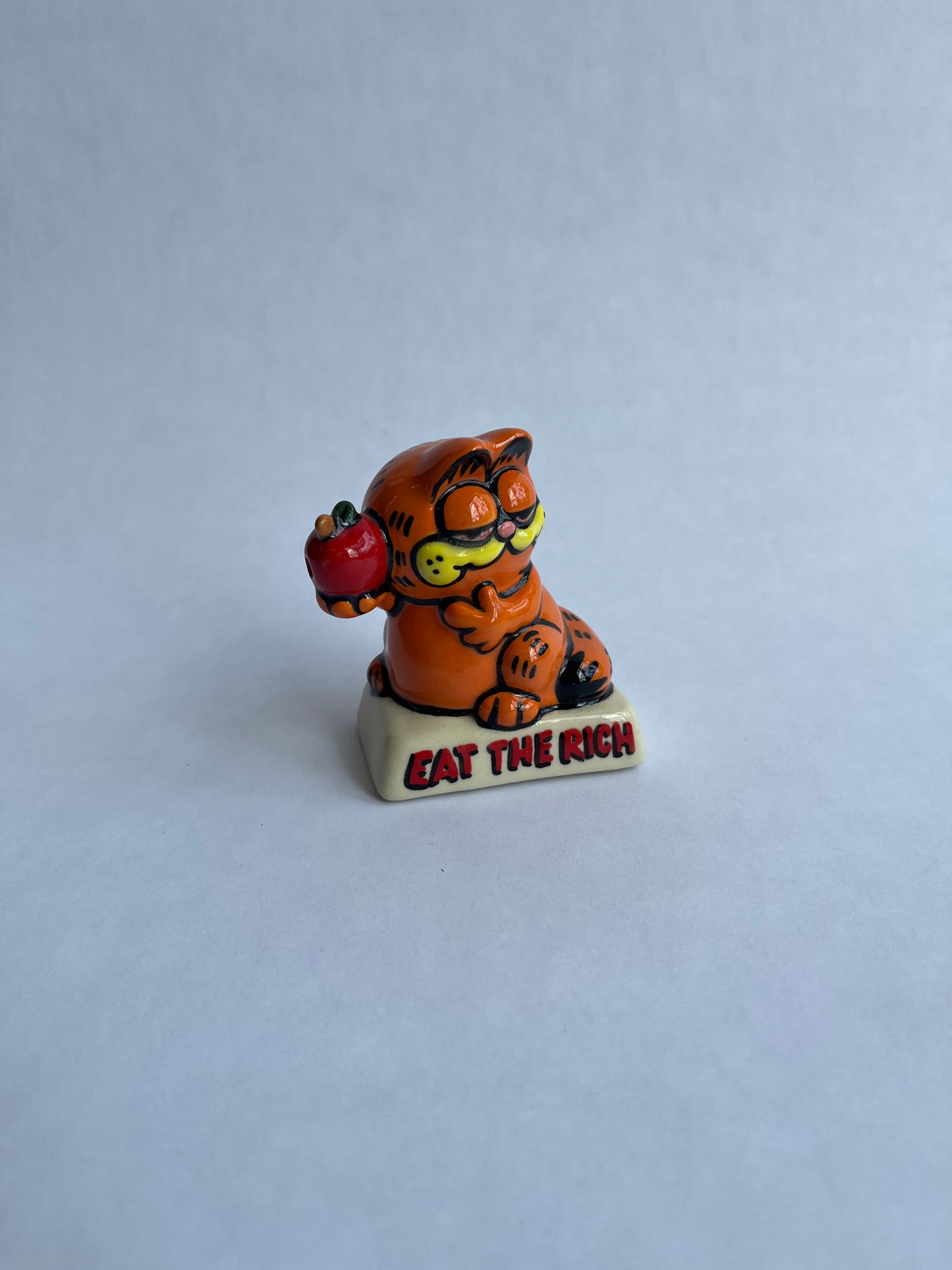 Bootleg Garf Pipe (Eat the Rich Apple) -RTS