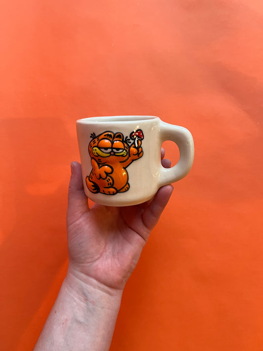 Bootleg Garf mug: Mushroom