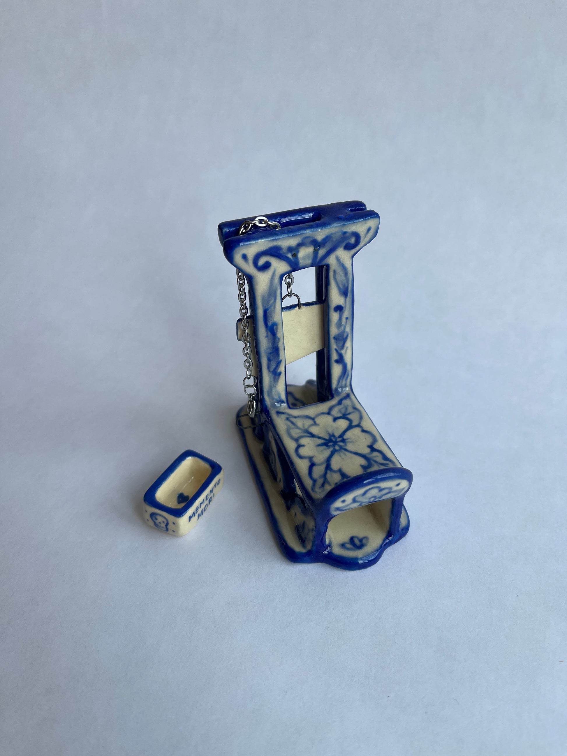 Guillotine #1 (Melty Memento Mori)