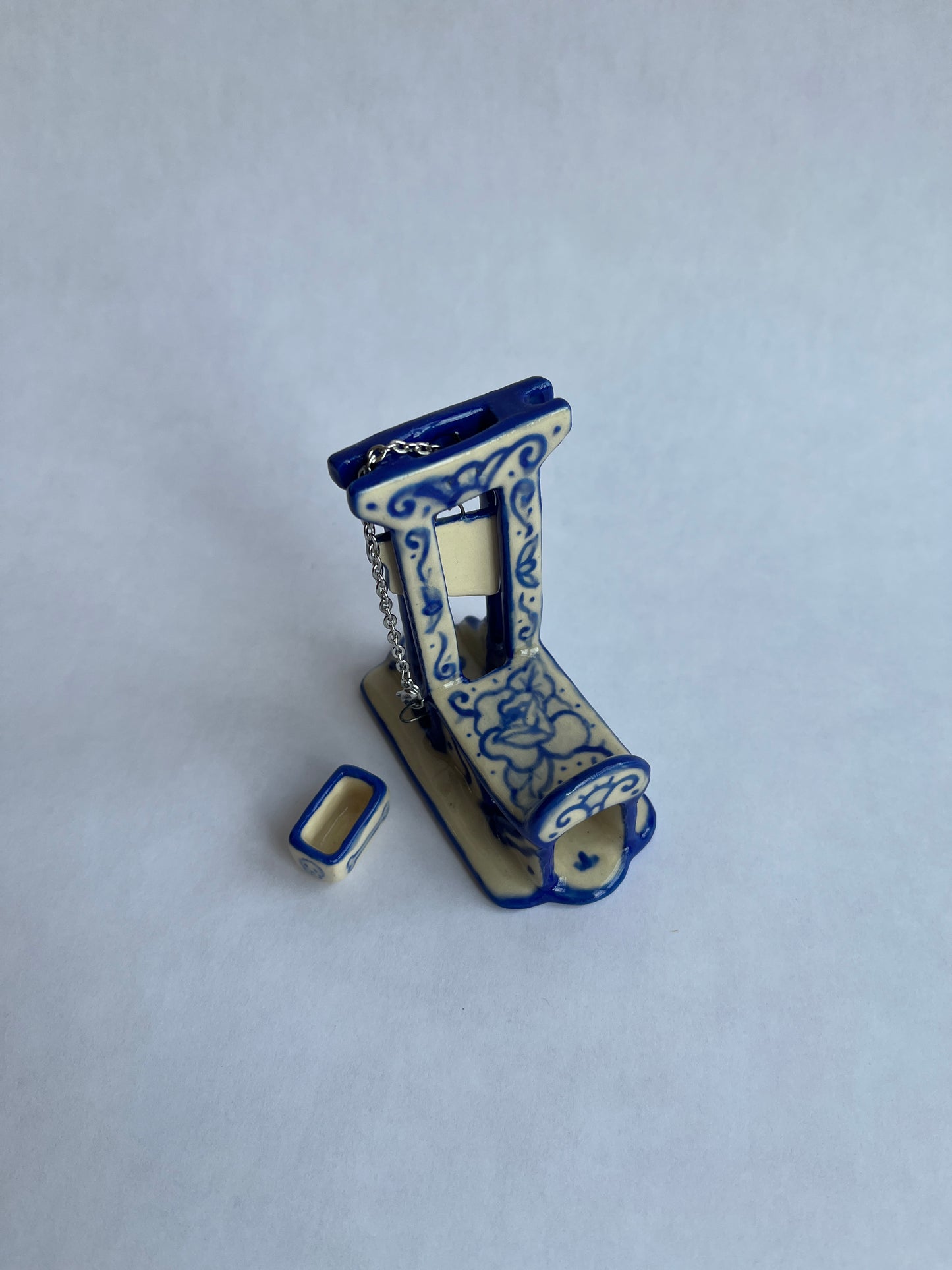 Guillotine #4 (Memento Mori/Skull Blade)