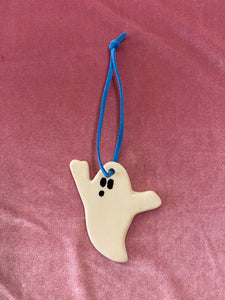 Ornament: White Clay Ghost