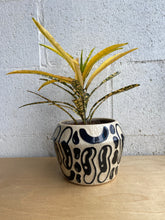 Load image into Gallery viewer, RTS-Carved Lava Lamp Smiley Planter/Vase
