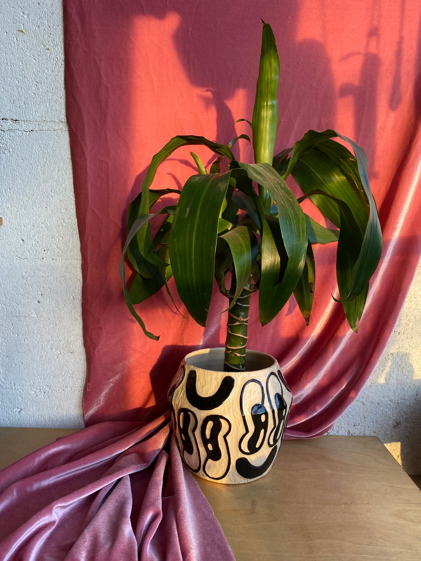 Carved Lava Lamp Smiley Planter/Vase